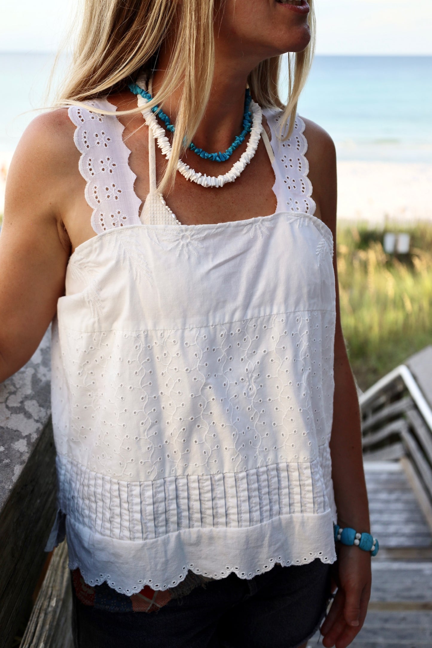Scallop Eyelet Tank