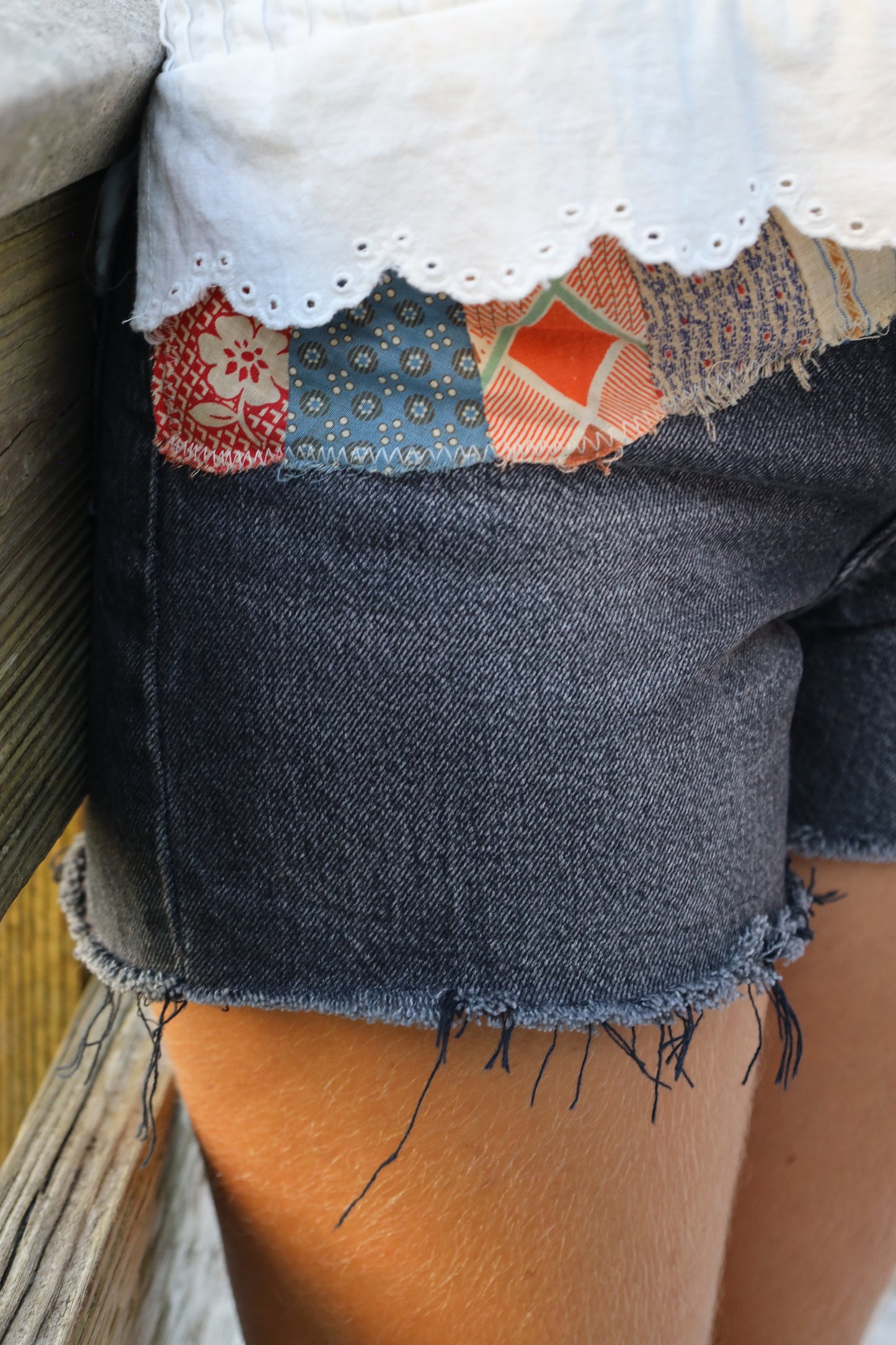 Scallop Eyelet Tank
