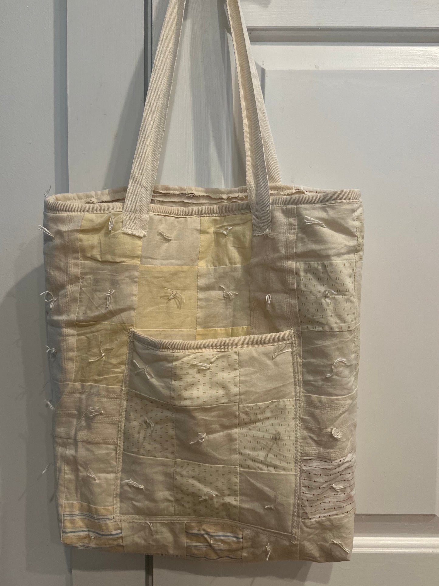 Cream Checkered Yarn Tie Quilt Tote Bag